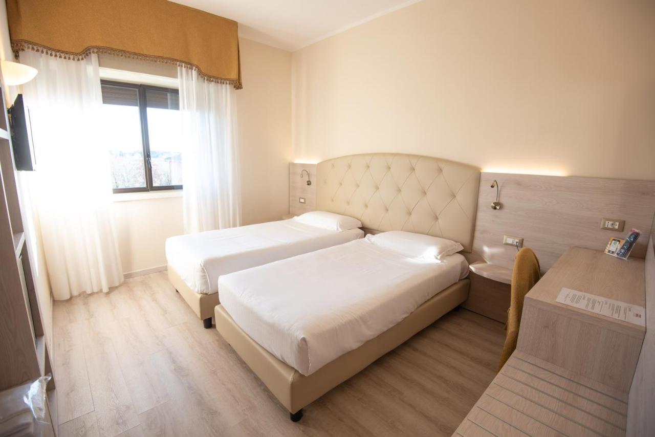 Hotel Castello Artemide Congressi Castel San Pietro Terme Extérieur photo