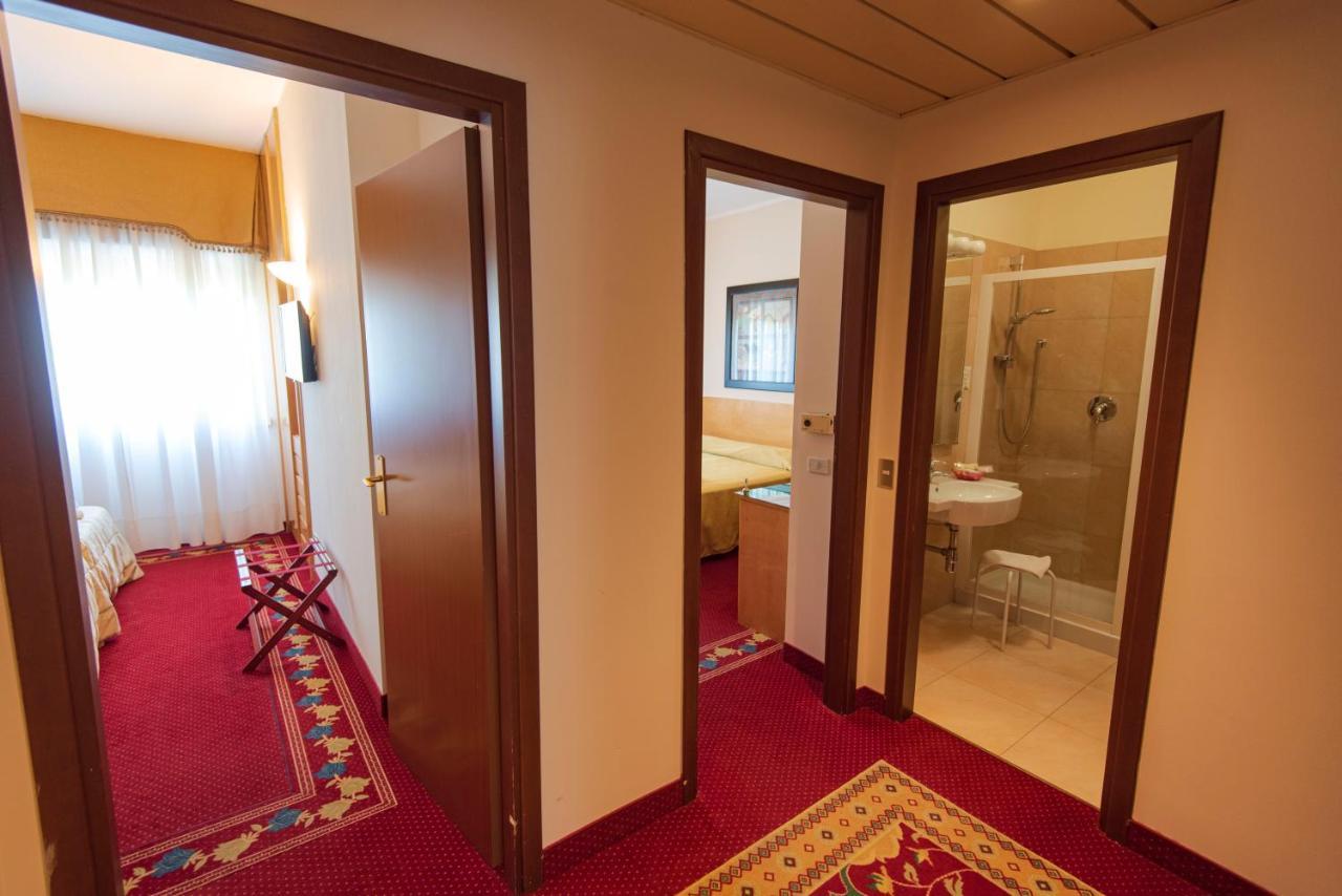 Hotel Castello Artemide Congressi Castel San Pietro Terme Extérieur photo