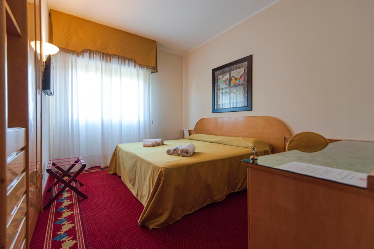 Hotel Castello Artemide Congressi Castel San Pietro Terme Extérieur photo